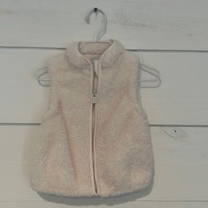 Old Navy Baby Girl Cream Colored Vest. 12-18 months. Great Condition.
